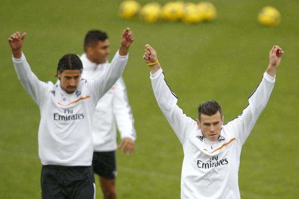 2013-10-25t163120z_241605469_gm1e9aq01d801_rtrmadp_3_soccer-spain-clasico_reuters