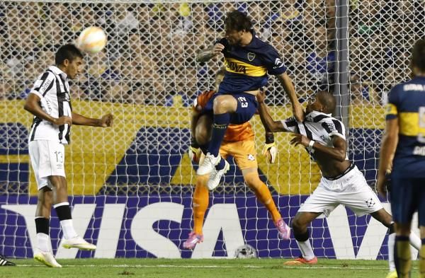 2015-02-27t004418z_554131007_gm1eb2r0o3201_rtrmadp_3_soccer-libertadores_reuters