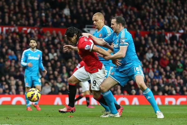 2015-02-28t162650z_68142410_mt1aci13443240_rtrmadp_3_football_reuters