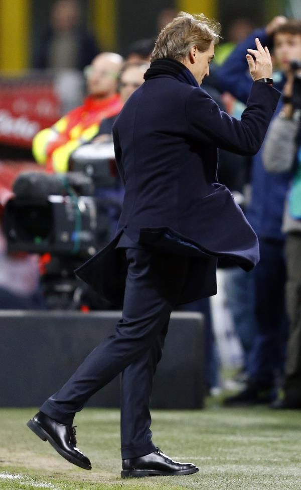 2015-03-01t193552z_1993670137_gm1eb3209w701_rtrmadp_3_soccer-italy_reuters