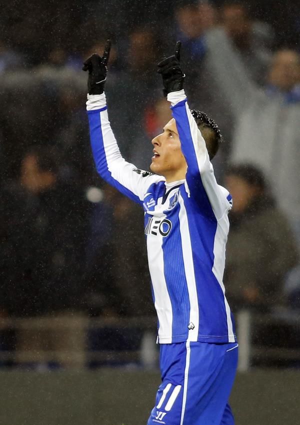 2015-03-01t211330z_942380100_gm1eb320eeq01_rtrmadp_3_soccer-portugal_reuters