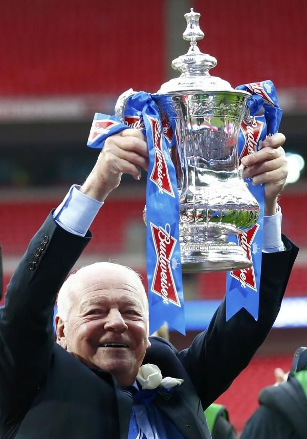 2013-05-11t192547z_1200424186_lr2e95b1hyo80_rtrmadp_3_soccer-england-cup_reuters