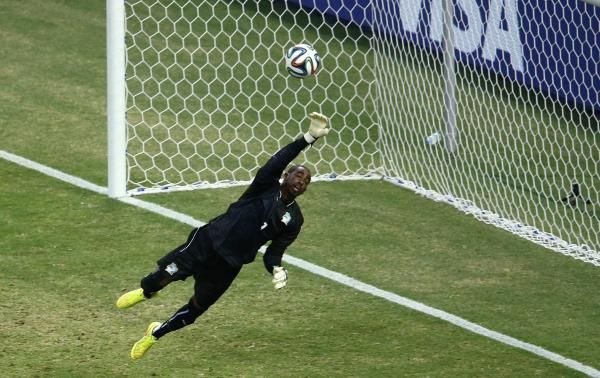 2014-06-24t204130z_738591084_tb3ea6o1ljdga_rtrmadp_3_soccer-world-m38-gre-civ_reuters