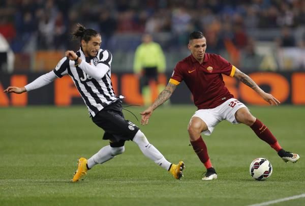 2015-03-02t212417z_1286093256_gm1eb330ew701_rtrmadp_3_soccer-italy_reuters