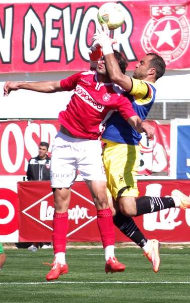 من مباراة اليوم بين النجم الساحلي وقوافل قفصة