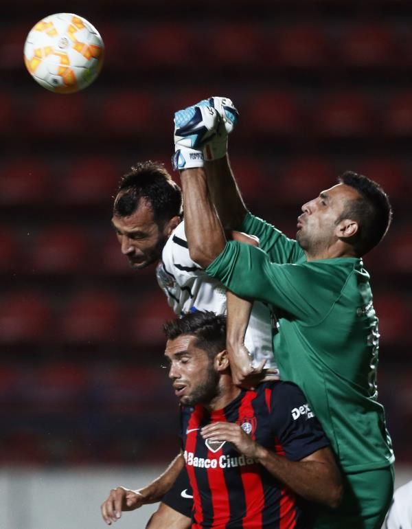 2015-03-05t014407z_1794206177_gm1eb350qxv01_rtrmadp_3_soccer-libertadores_reuters