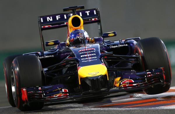 2014-11-22t155207z_690025503_gm1eabm1tvl01_rtrmadp_3_motor-racing-prix_reuters