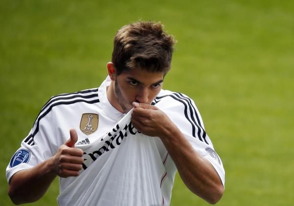 2015-01-26t163723z_1062067327_gm1eb1q1qld01_rtrmadp_3_soccer-spain-real-silva_reuters