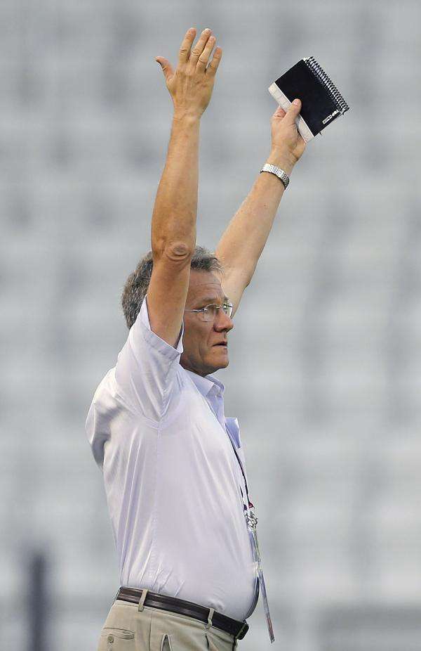 2012-11-23t154451z_106555977_gm1e8bn1ttx01_rtrmadp_3_soccer_reuters