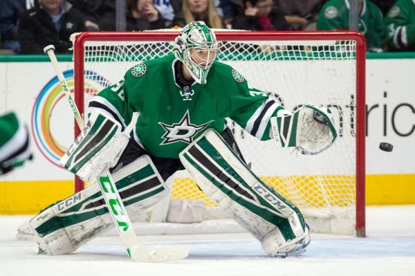 2015-03-04t044844z_481443512_nocid_rtrmadp_3_nhl-new-york-islanders-at-dallas-stars_reuters