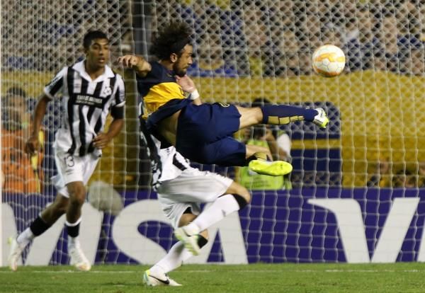 2015-02-27t004024z_1062520411_gm1eb2r0nid01_rtrmadp_3_soccer-libertadores_reuters