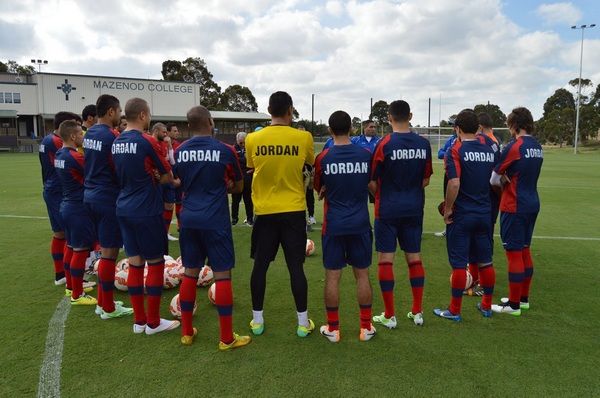 منتخب الأردن يخوض تدريباً مشتركاً مع فريق الحرس الملكي