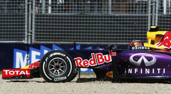 2015-03-15t055111z_433572038_sr1eb3f0g8y2b_rtrmadp_3_motor-racing-prix_reuters