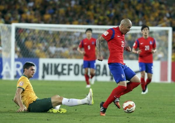 2015-01-31t125234z_2022003200_sr1eb1v0zqvq7_rtrmadp_3_soccer-asia_reuters