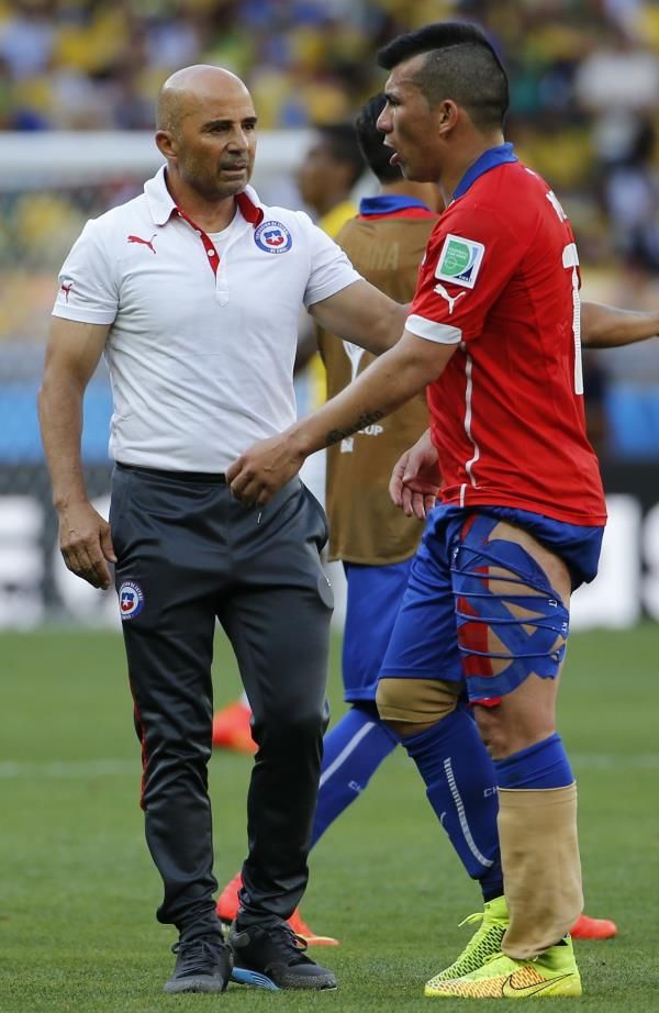 2014-06-28t184200z_730700434_tb3ea6s1ily4n_rtrmadp_3_soccer-world-m49-bra-chi_reuters