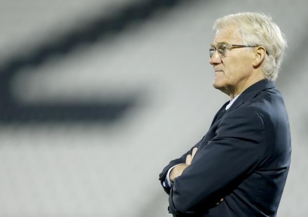 2014-11-14t195618z_1779509021_lr1eabe1jdkrh_rtrmadp_3_soccer-euro_reuters