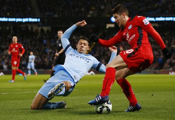 2015-03-04t200908z_68501348_mt1aci13459790_rtrmadp_3_football_reuters