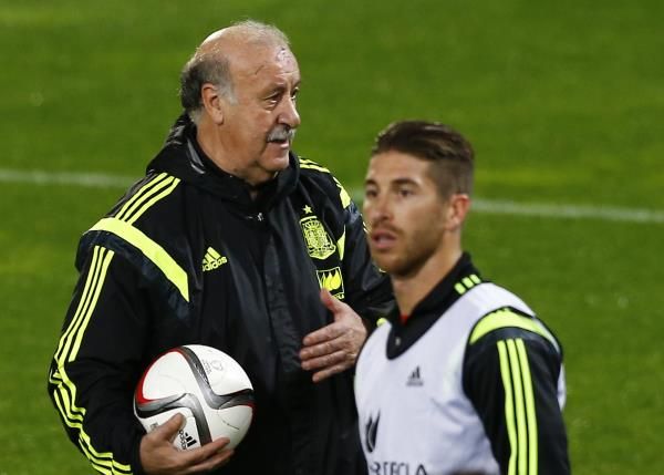 2014-11-14t191252z_928367441_gm1eabf08v501_rtrmadp_3_soccer-euro_reuters