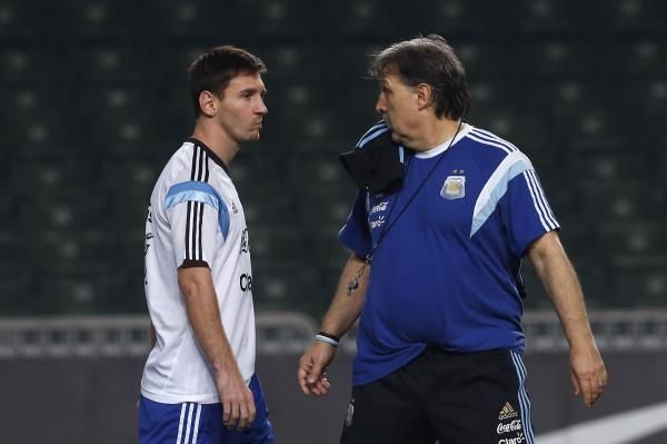 2014-10-13t113910z_1671174099_gm1eaad1ij901_rtrmadp_3_soccer-friendly_reuters