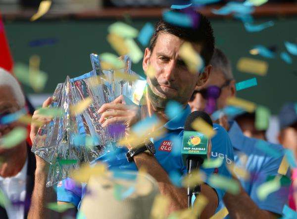 2015-03-23t011023z_537670788_nocid_rtrmadp_3_tennis-bnp-paribas-open-djokovic-vs-federer_reuters