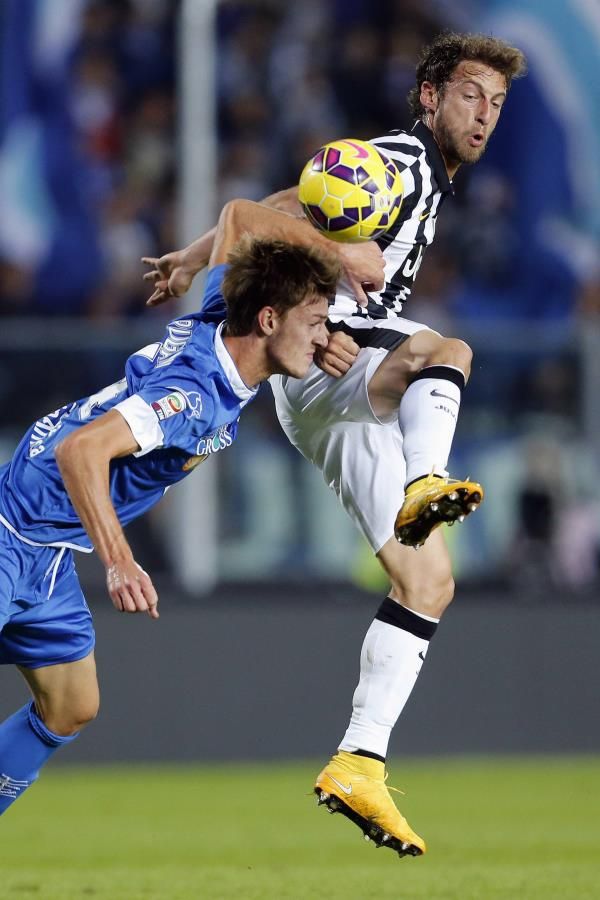 2014-11-01t180617z_1045093528_gm1eab205rr01_rtrmadp_3_soccer-italy_reuters