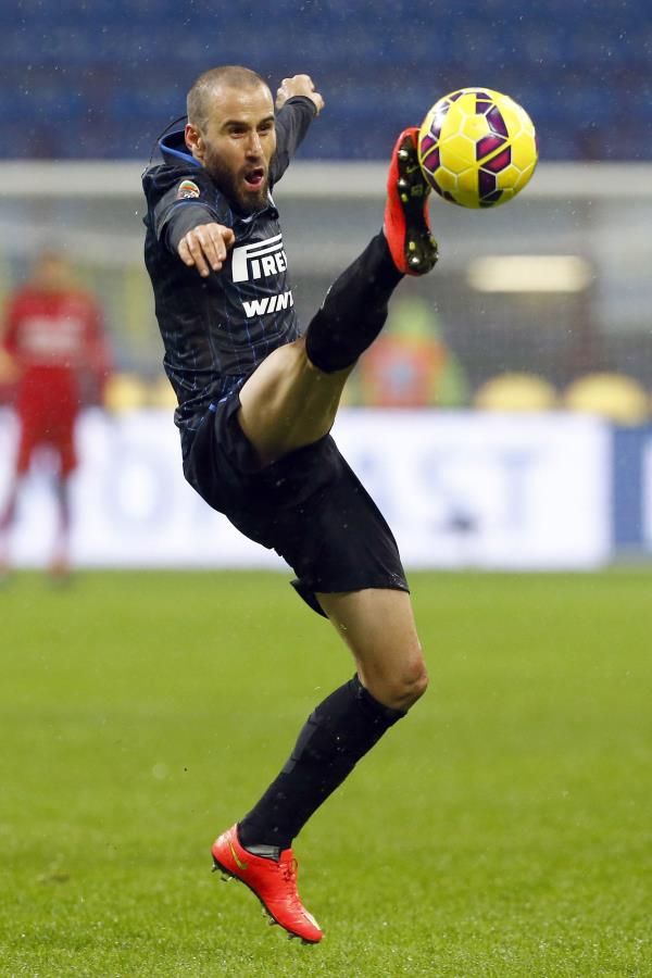 2014-11-09t211647z_496146167_gm1eaba0em901_rtrmadp_3_soccer-italy_reuters