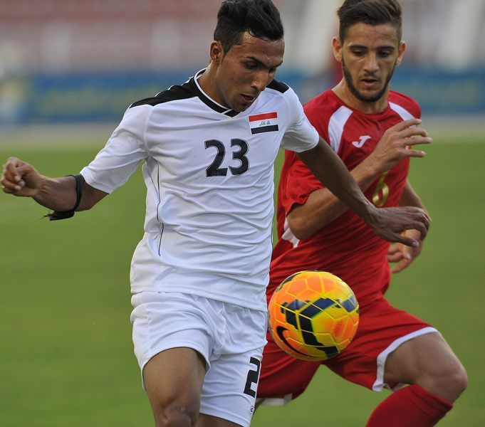 من مباراة لبنان مع العراق اليوم الأربعاء