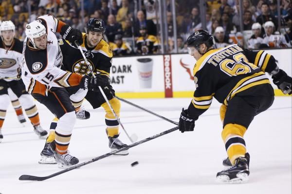 2015-03-27t021123z_1127642027_nocid_rtrmadp_3_nhl-anaheim-ducks-at-boston-bruins_reuters