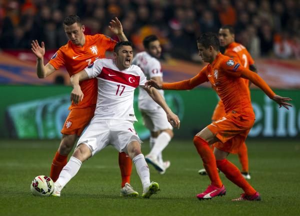 2015-03-28t210828z_1506018908_gf10000042186_rtrmadp_3_soccer-euro_reuters