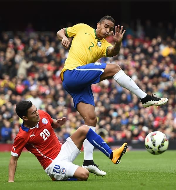 2015-03-29t145938z_70642778_mt1aci13596691_rtrmadp_3_football_reuters