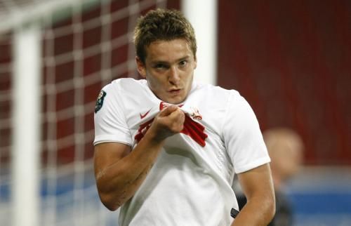 2012-05-22t203435z_01_dom13_rtridsp_3_soccer-friendly-poland_reuters