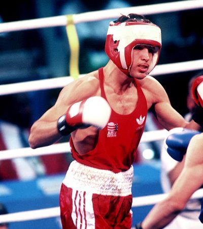 الأمريكي أوسكار دي لا هويا