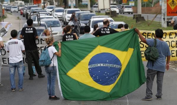 2015-04-01t114319z_1717684699_gf10000046044_rtrmadp_3_brazil-olympics-protest_reuters