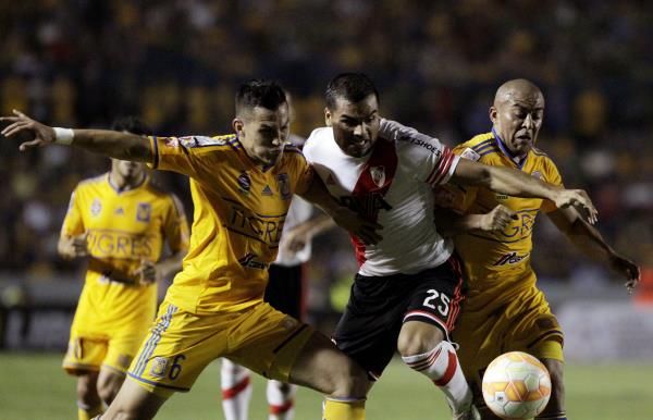 2015-04-09t020732z_1501494087_gf10000053204_rtrmadp_3_soccer-libertadores_reuters