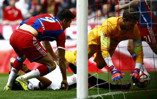 2015-04-11t152818z_1374606772_gf10000055870_rtrmadp_3_soccer-germany_reuters