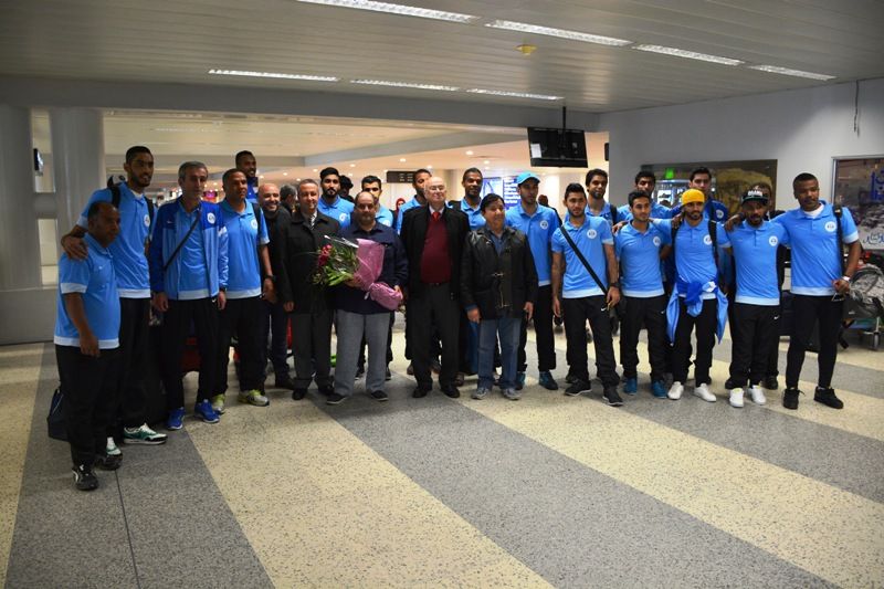 الفريق لدى وصوله لمطار رفيق الحريري الدولي