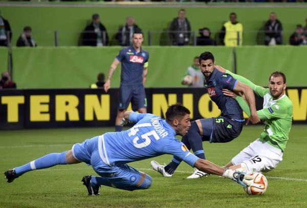 2015-04-16t200830z_1888176284_lr2eb4g1jxv70_rtrmadp_3_soccer-europa_reuters