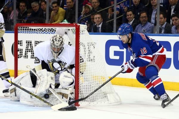 2015-04-17t010251z_227639579_nocid_rtrmadp_3_nhl-stanley-cup-playoffs-pittsburgh-penguins-at-new-york-rangers_reuters