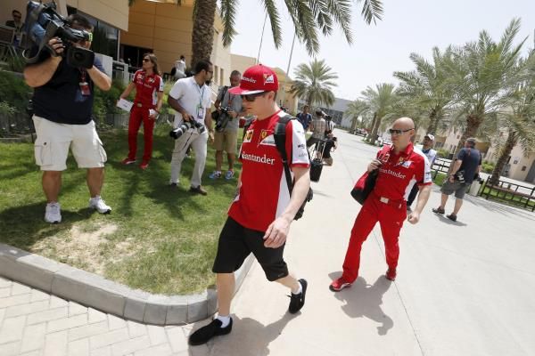 2015-04-16t101421z_2087972725_gf10000061032_rtrmadp_3_motor-racing-prix_reuters