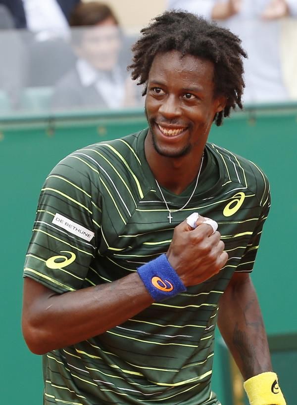 2015-04-17t111639z_569277701_pm1eb4h10sb01_rtrmadp_3_tennis-men-monte-carlo_reuters