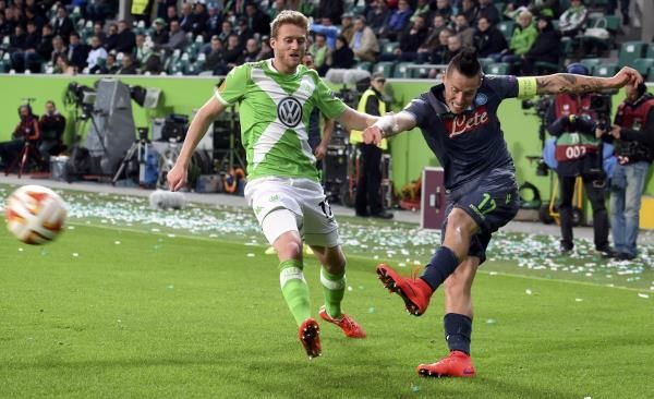2015-04-16t204100z_980535508_lr2eb4g1lg17u_rtrmadp_3_soccer-europa_reuters