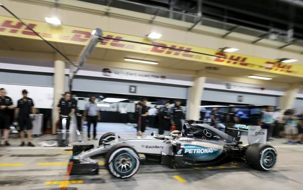 2015-04-17t165729z_1087589245_gf10000063018_rtrmadp_3_motor-racing-prix_reuters