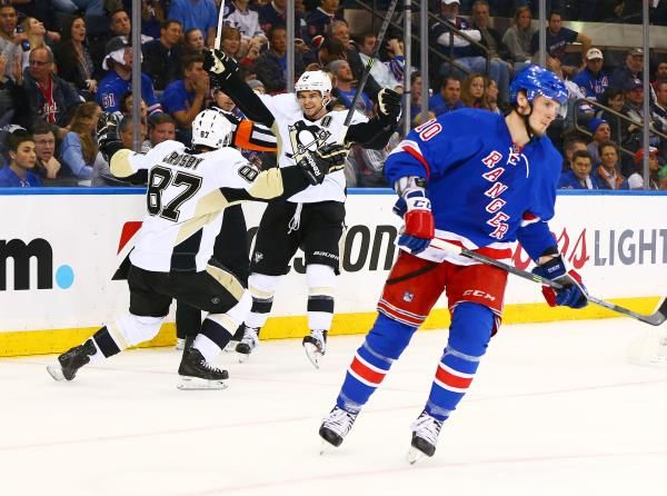 2015-04-19t034022z_1773386181_nocid_rtrmadp_3_nhl-stanley-cup-playoffs-pittsburgh-penguins-at-new-york-rangers_reuters