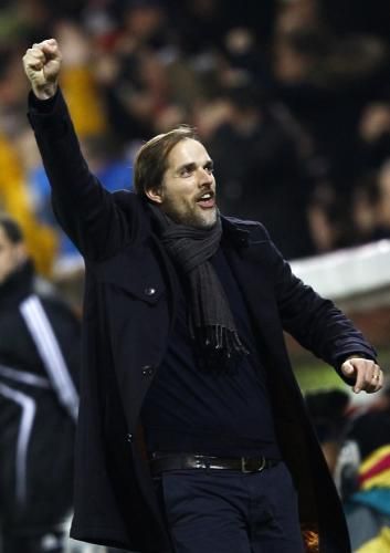 2011-11-27t182806z_01_kai20_rtridsp_3_soccer-germany_reuters