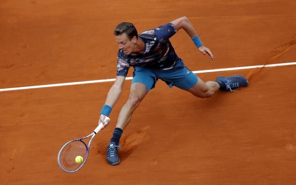 2015-04-19t135236z_522317003_gf10000065241_rtrmadp_3_tennis-men-montecarlo_reuters
