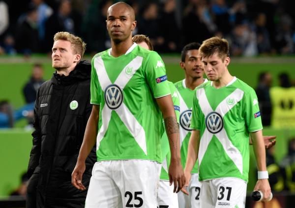 2015-04-16t211430z_1400198390_lr2eb4g1mzv8g_rtrmadp_3_soccer-europa_reuters