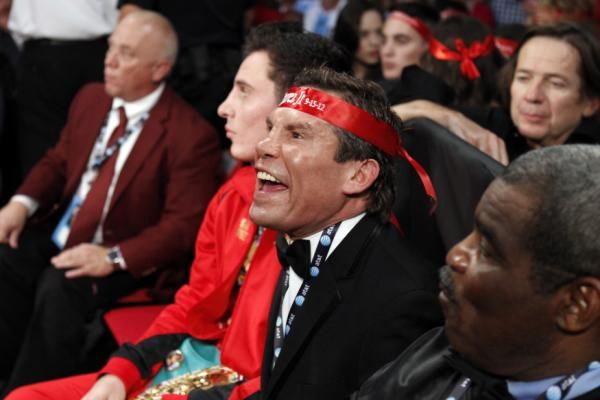 2012-09-16t051519z_1064167528_gm1e89g10qe01_rtrmadp_3_boxing_reuters