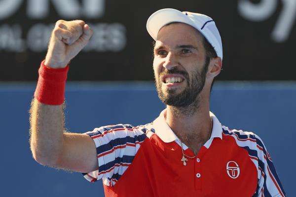 2015-01-16t072535z_1108431047_gm1eb1g16o201_rtrmadp_3_tennis-men-sydney_reuters