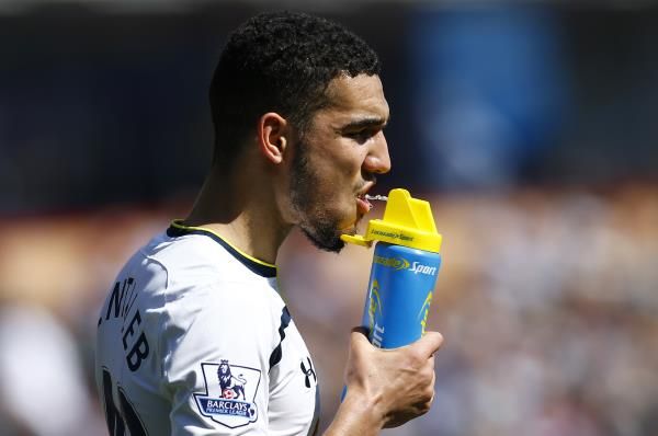 2015-04-05t134222z_71242942_mt1aci13621584_rtrmadp_3_football_reuters