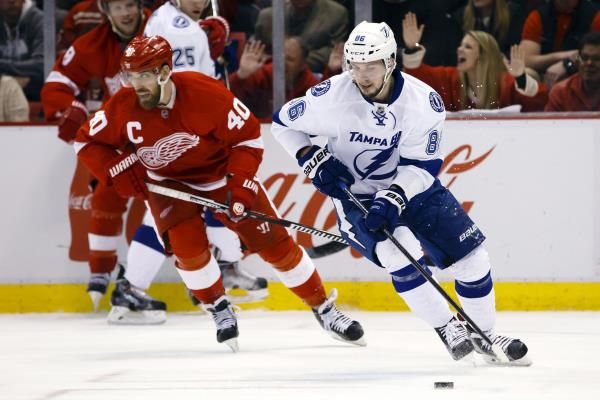 2015-04-24t023941z_996757761_nocid_rtrmadp_3_nhl-stanley-cup-playoffs-tampa-bay-lightning-at-detroit-red-wings_reuters